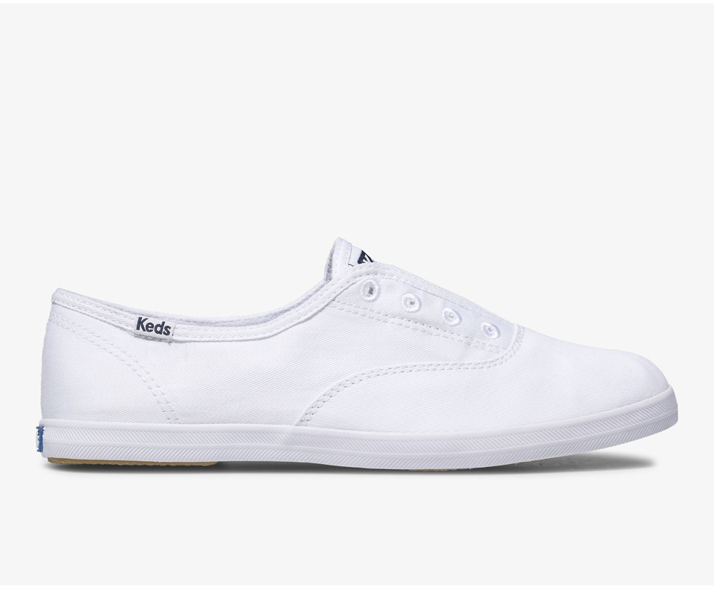 Keds Womens Slip Ons White - Chillax Basics - 359PCTMRD